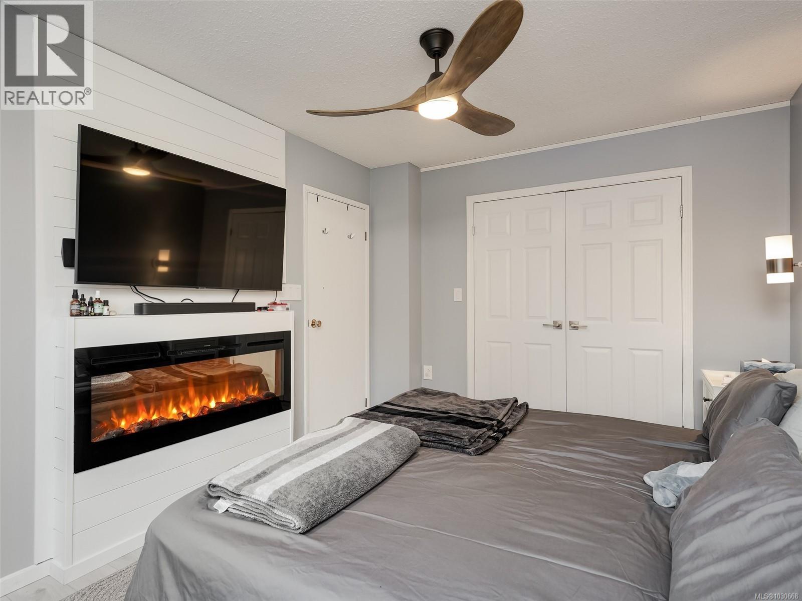 1119 Wychbury Ave, Esquimalt