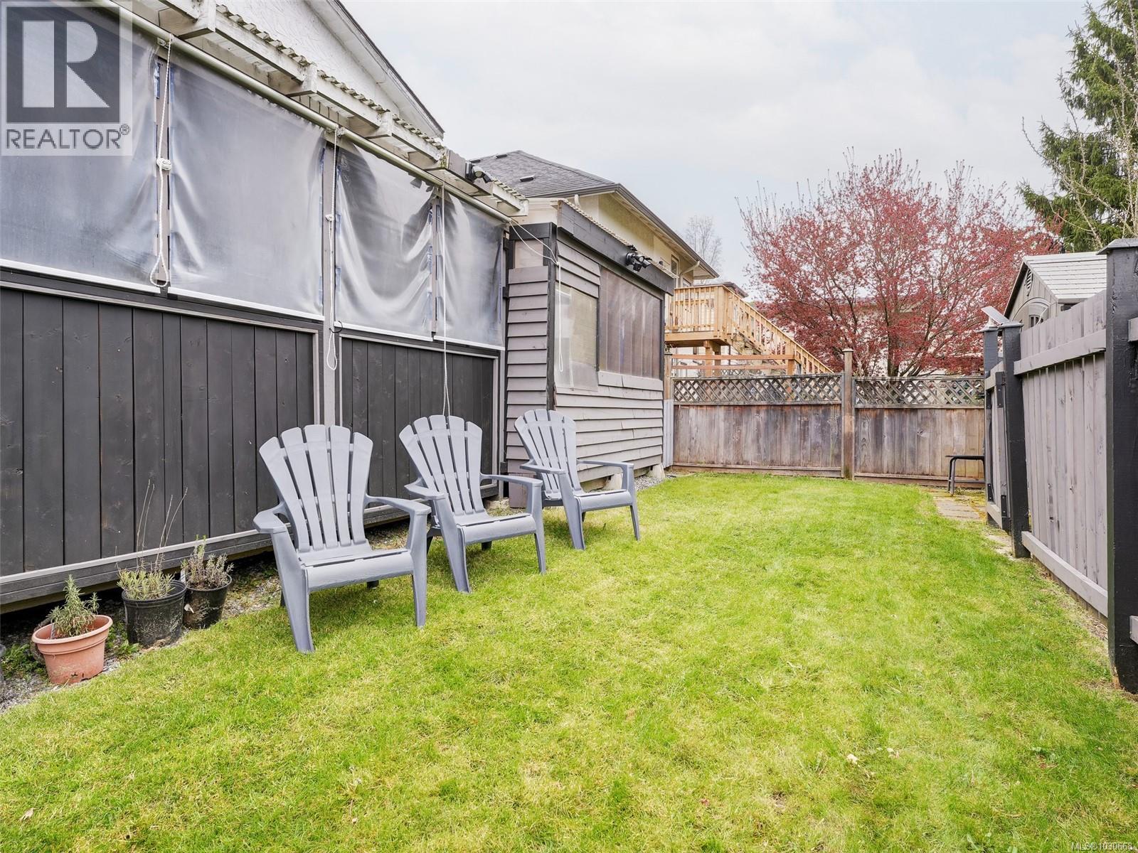 1119 Wychbury Ave, Esquimalt