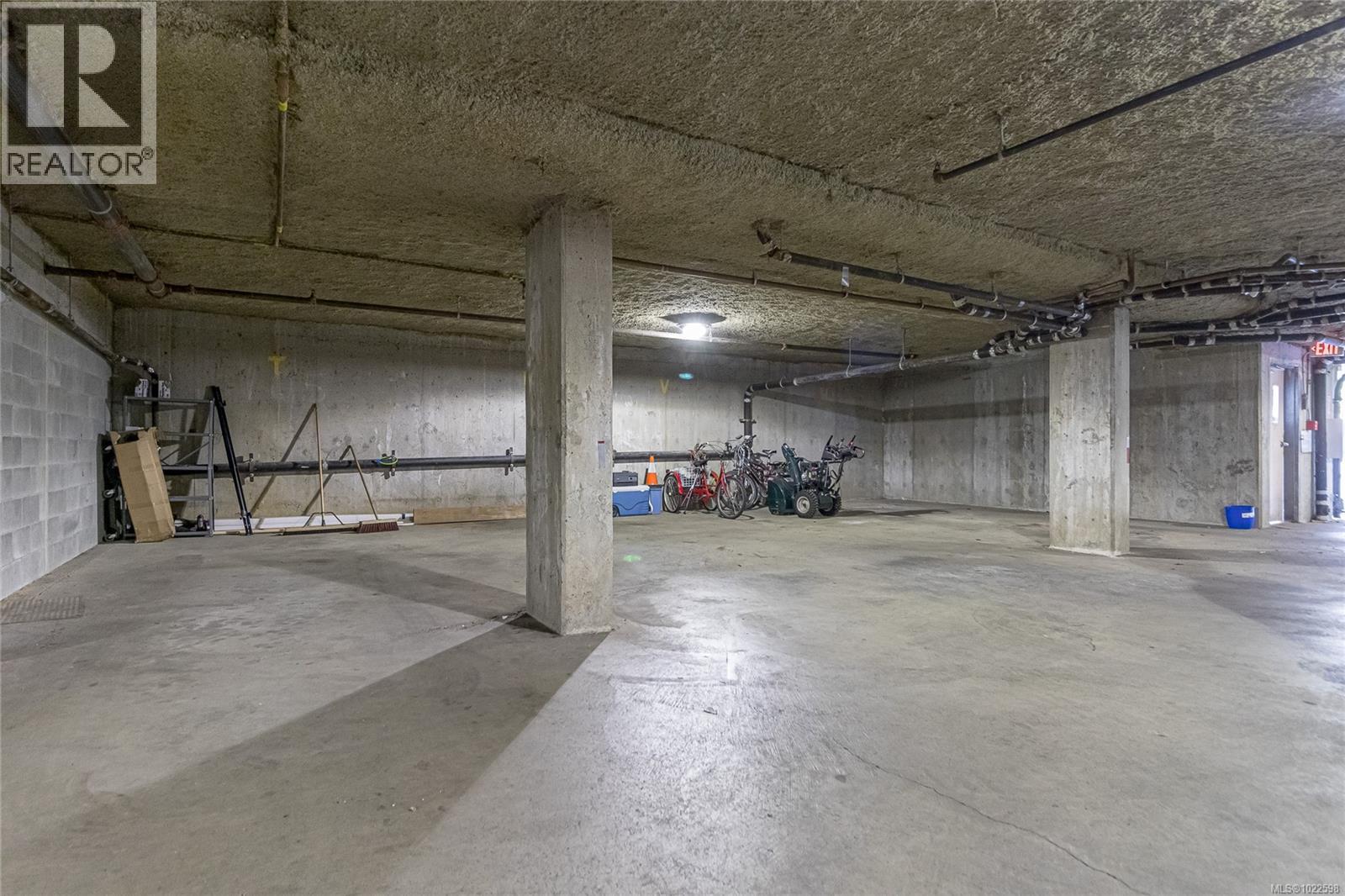 #205 273 MOILLIET ST S - 24