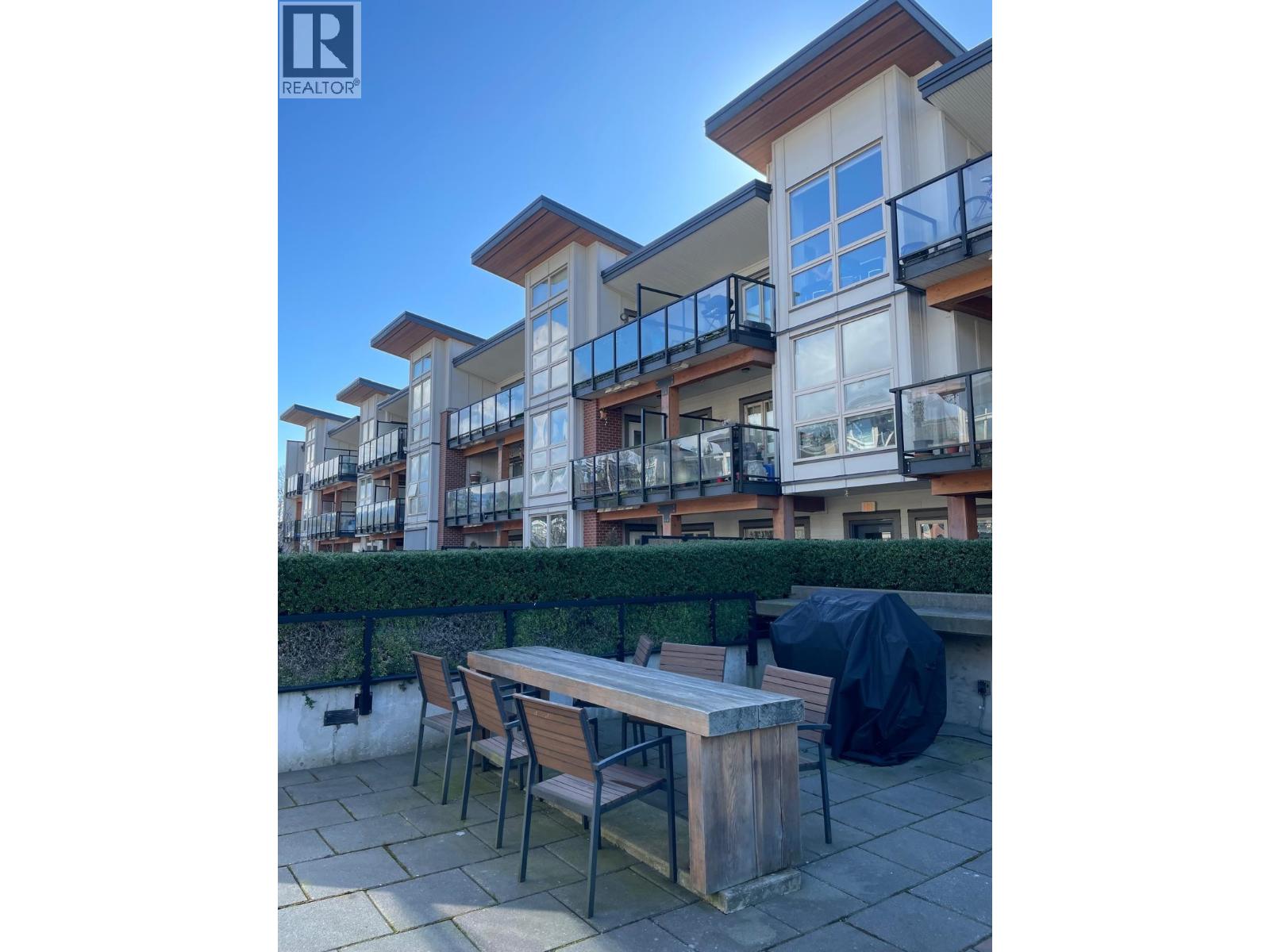 209 1182 W 16TH STREET, North Vancouver