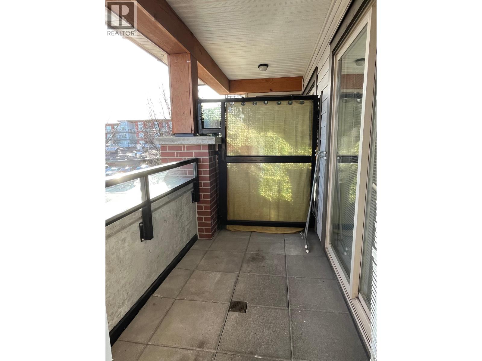 209 1182 W 16TH STREET, North Vancouver