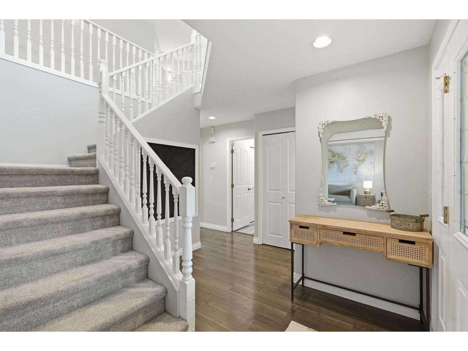 5453 HIGHROAD CRESCENT, Promontory, Chilliwack