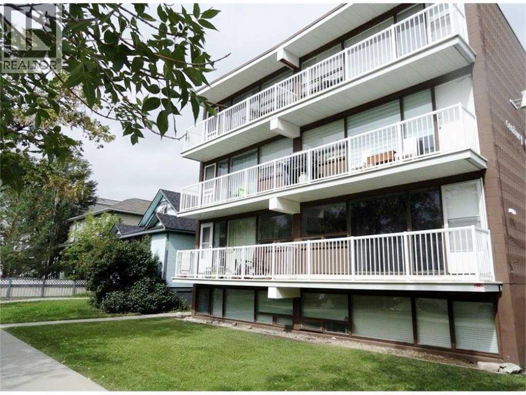 Single Family House for Sale in    Avenue SW Sunalta Calgary 