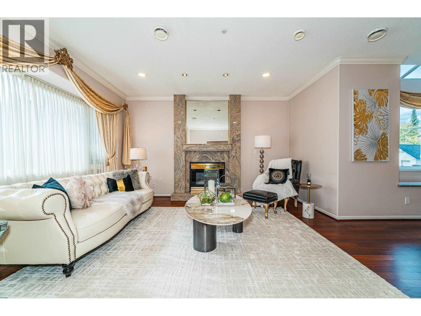 4255 W 15TH AVENUE, Vancouver