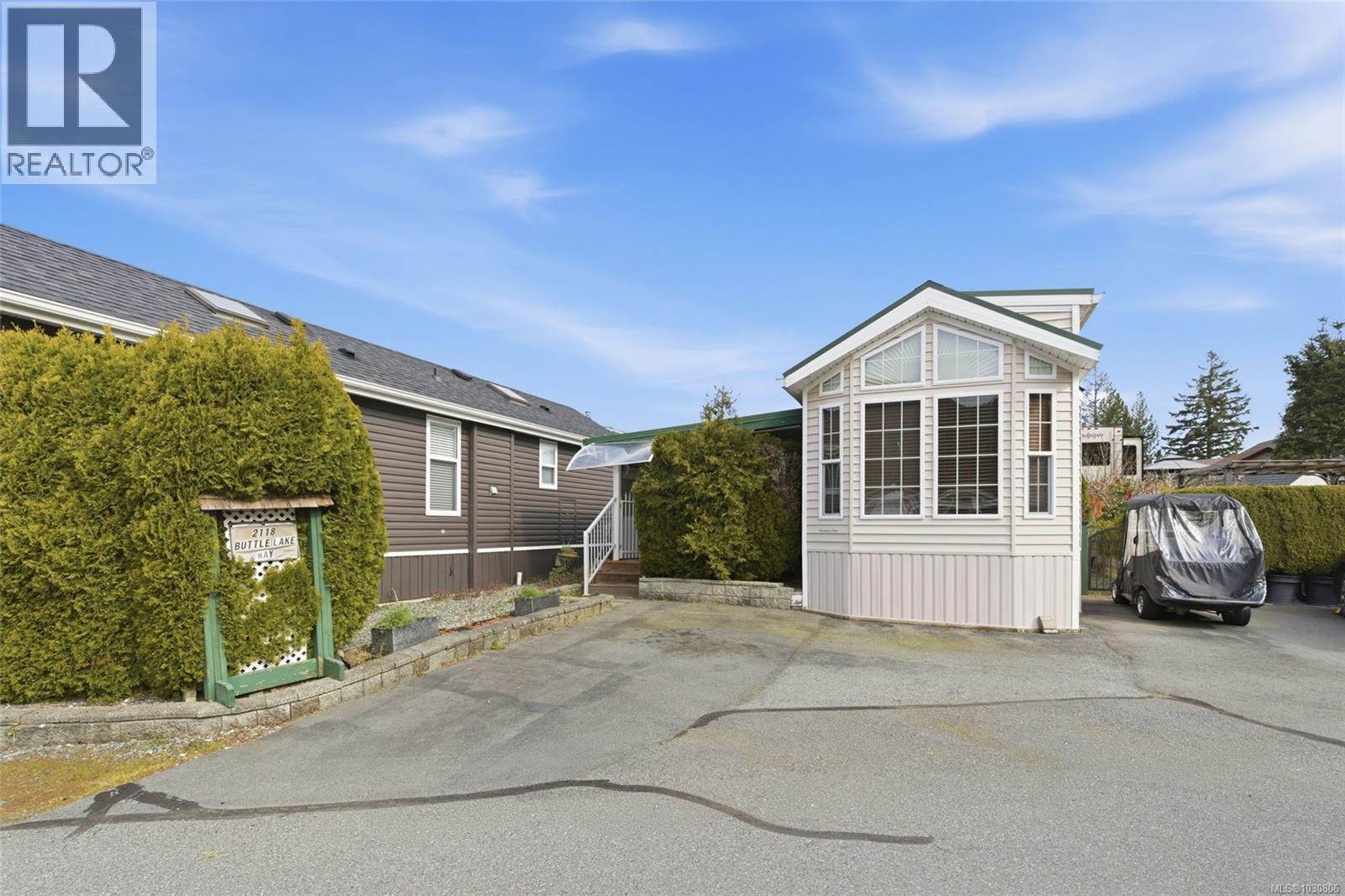 2118 Buttle Lake Way - 1