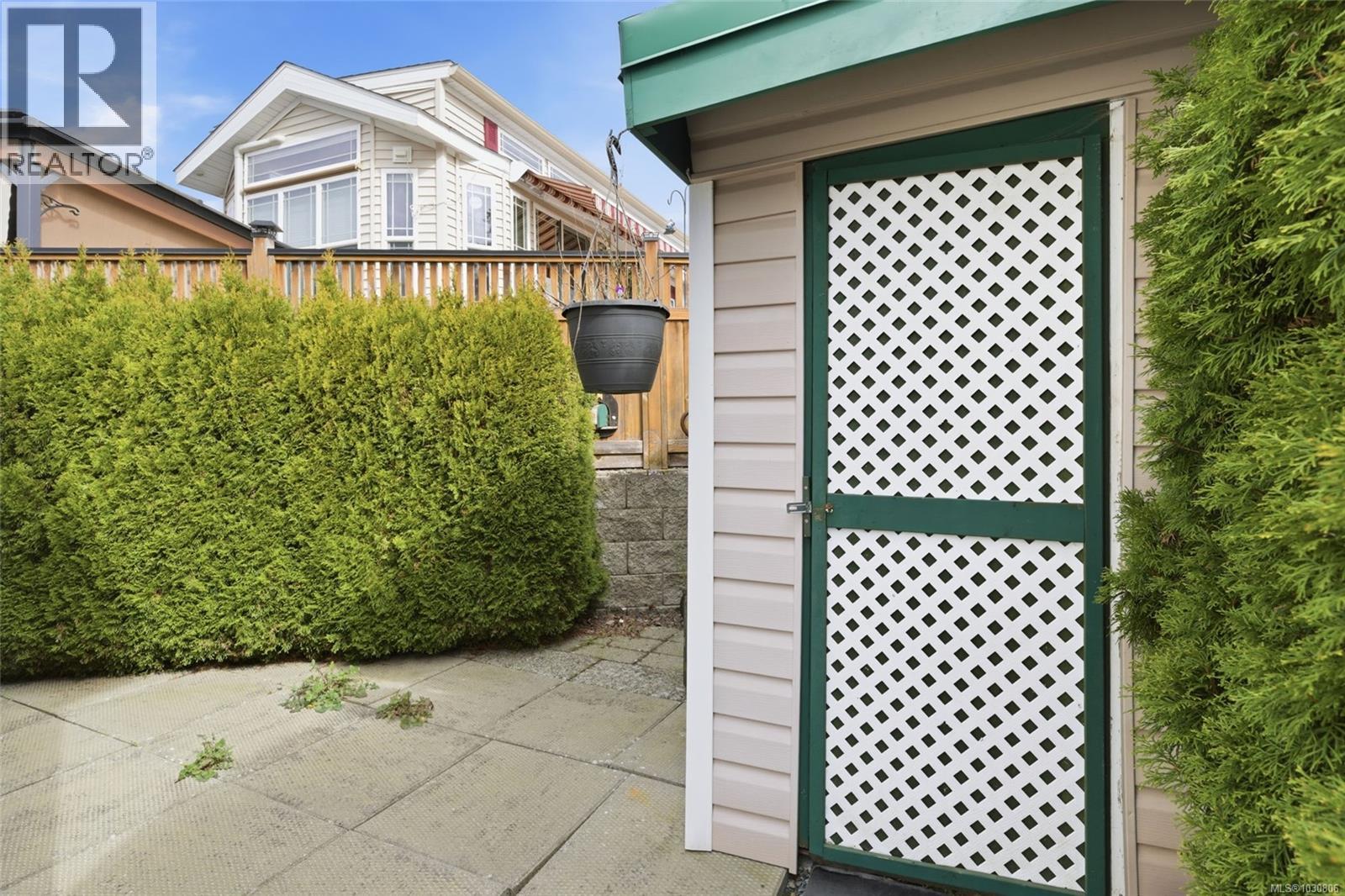 2118 Buttle Lake Way - 21
