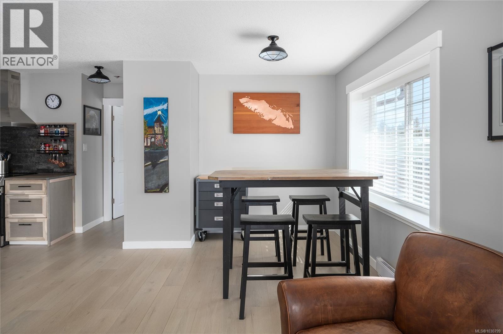 6 211 Second Ave W, Qualicum Beach