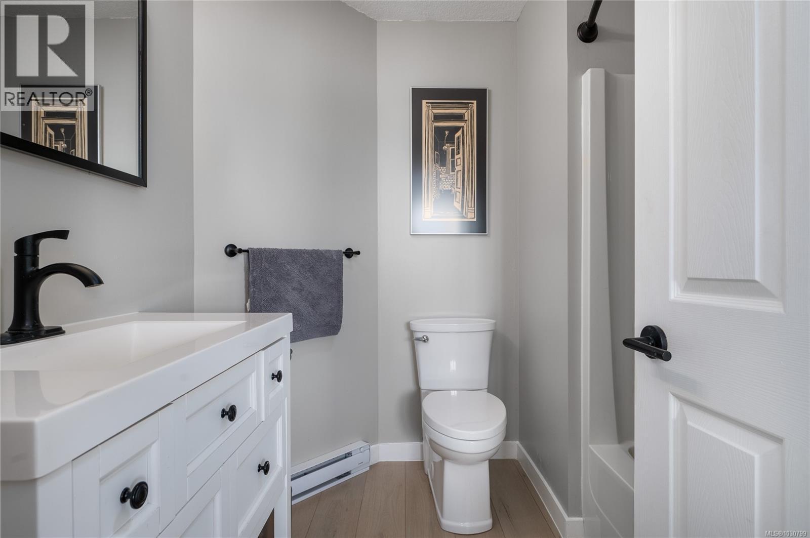 #6 211 Second Ave W - 21