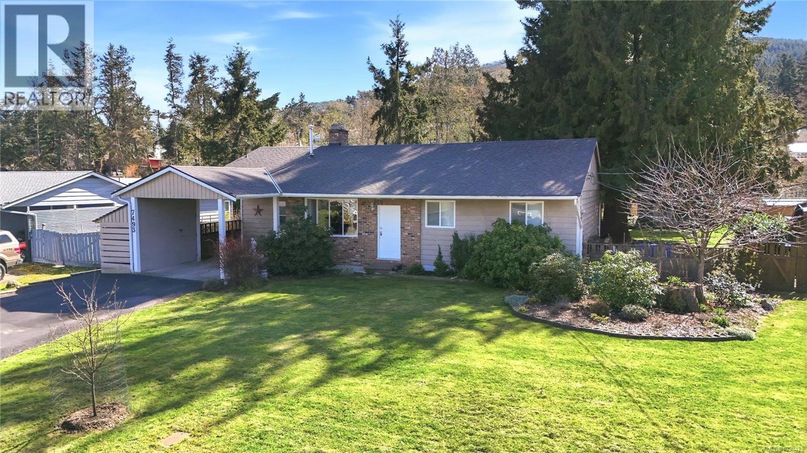 7493 ANDREA CRES - 31