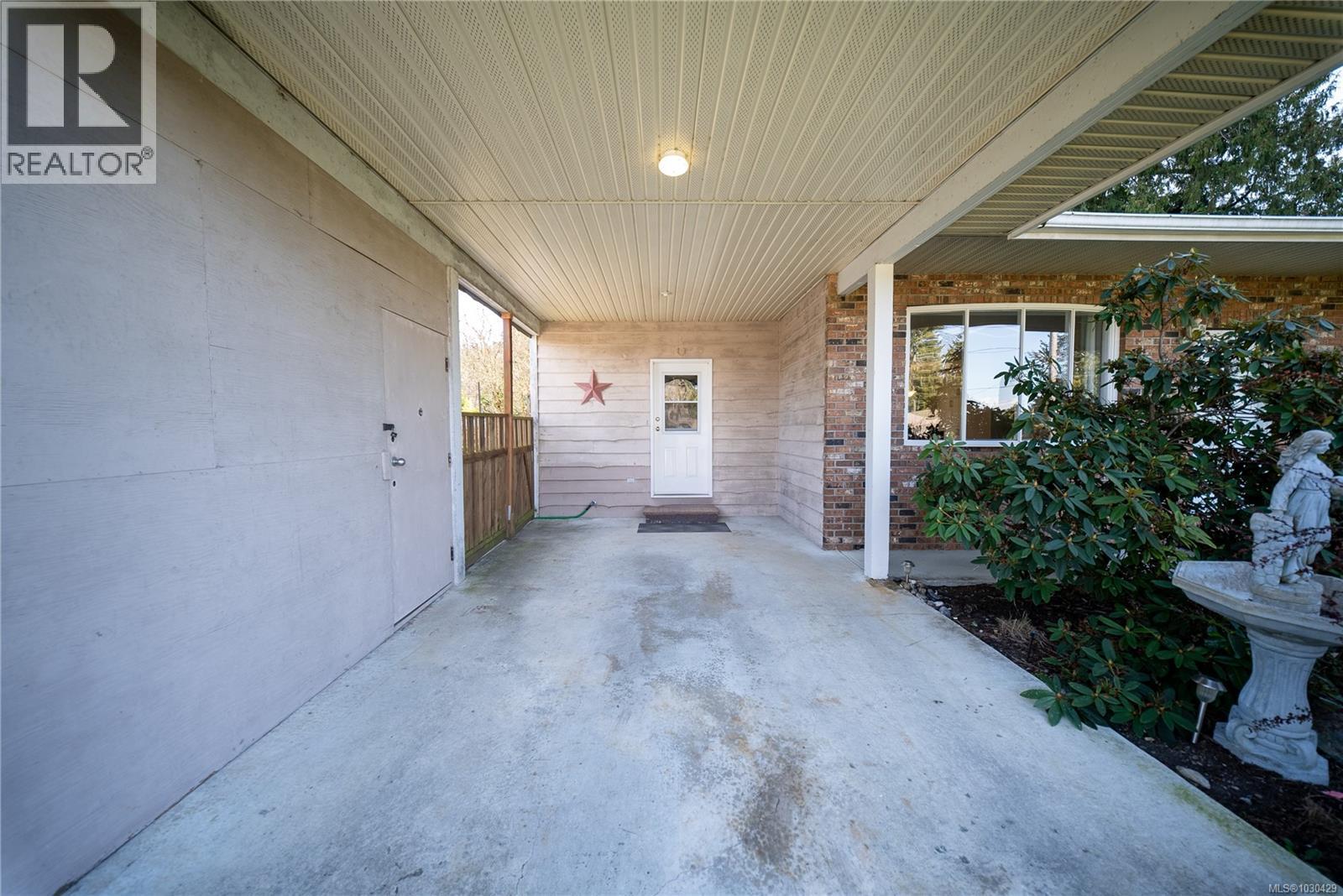 7493 ANDREA CRES - 41