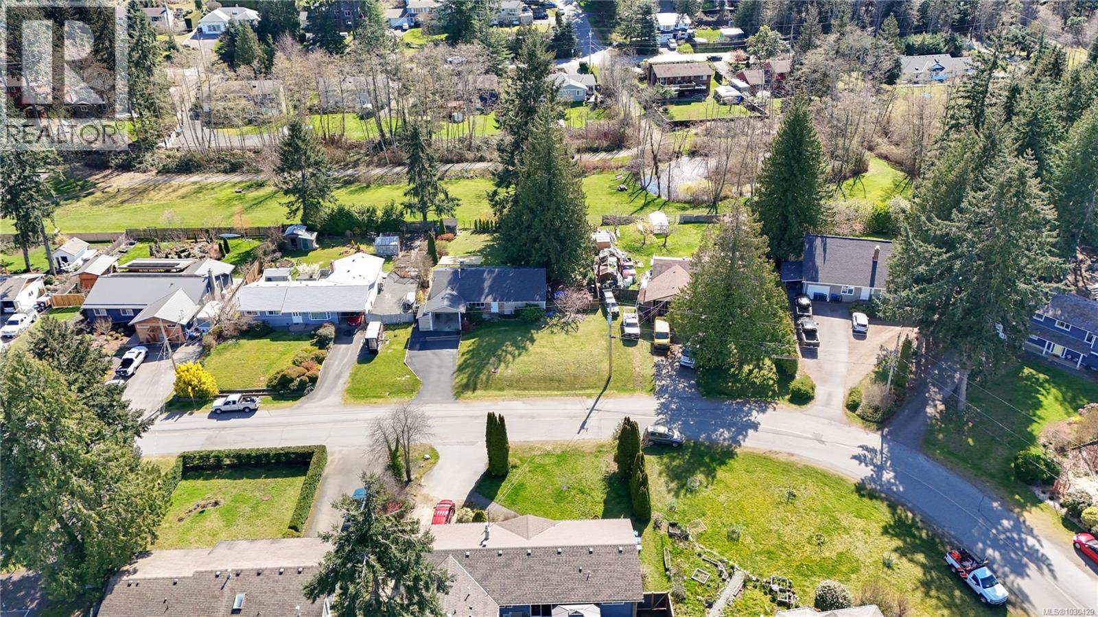 7493 ANDREA CRES - 47