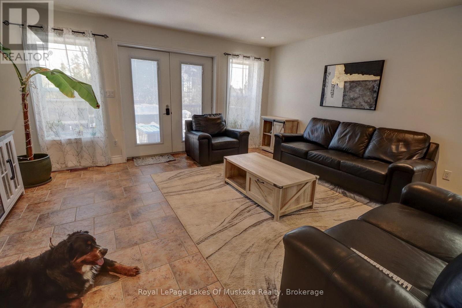 317 FALCON ROAD - 10