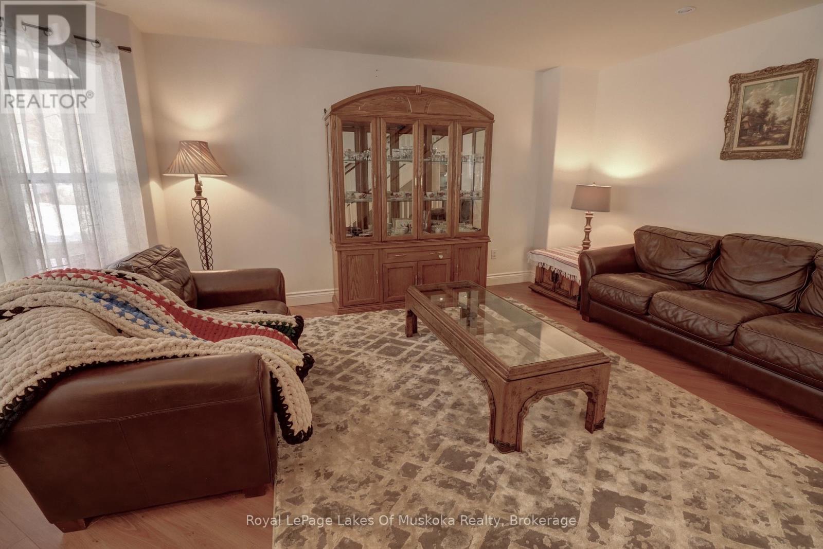 317 FALCON ROAD - 4
