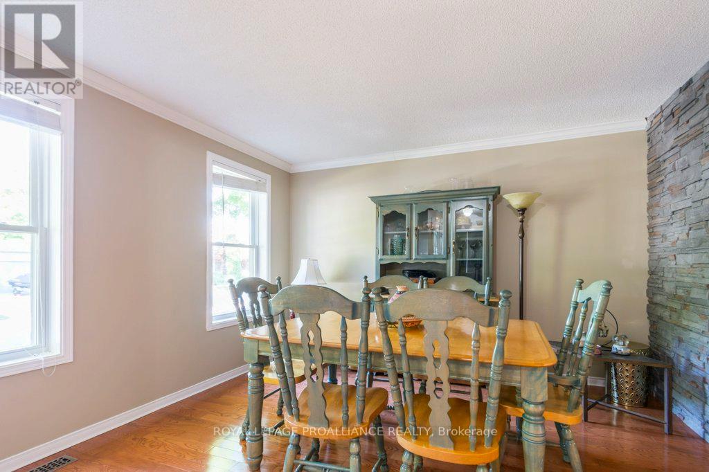 1 SIMMONS COURT - 4