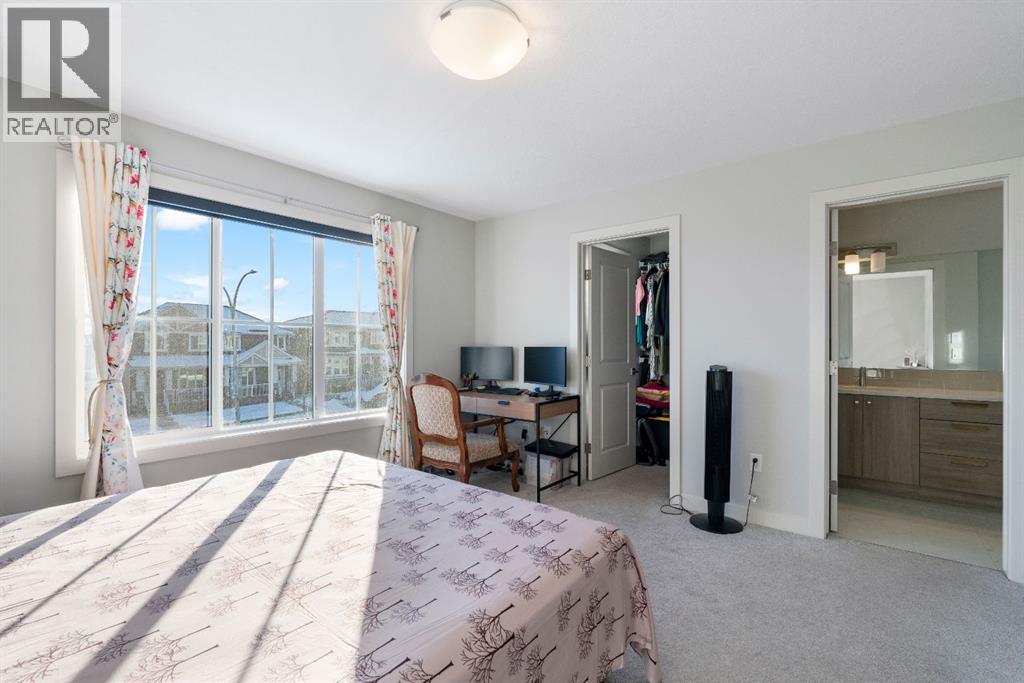 224 River Heights Drive, Cochrane