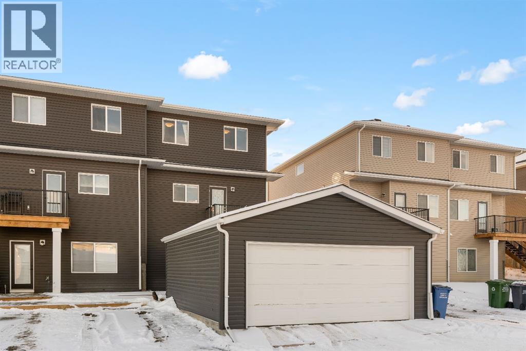224 River Heights Drive, Cochrane