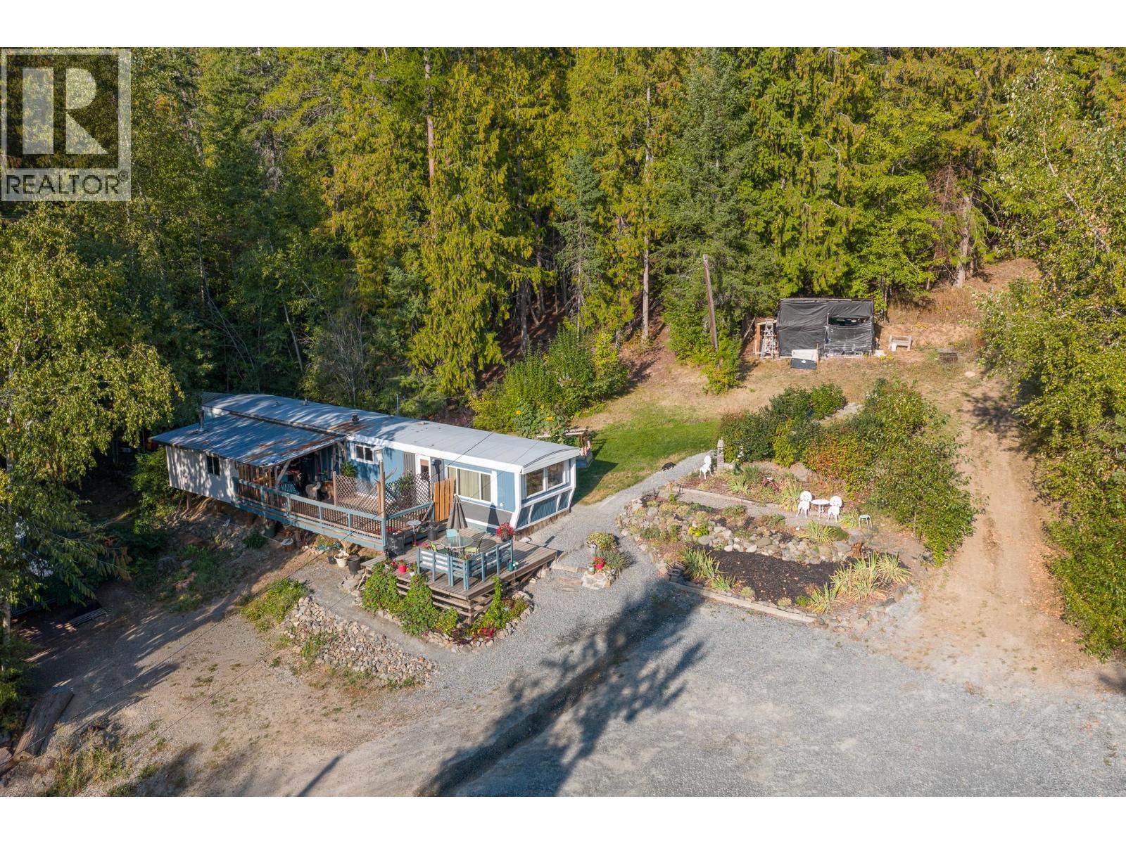 1137 36th Avenue N, Creston