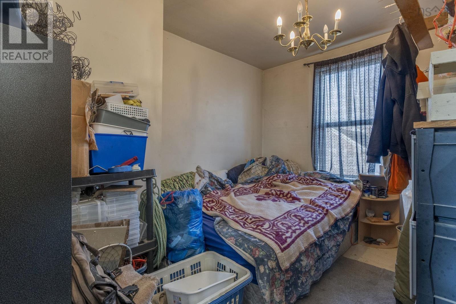 Property 24 of 33 of 225 Granville Street