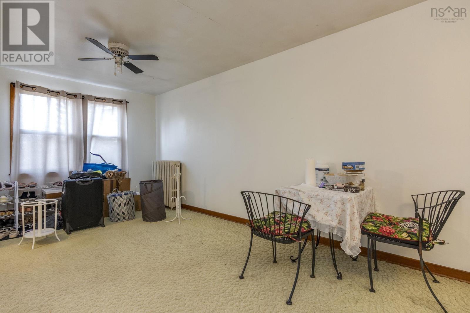 Property 28 of 33 of 225 Granville Street