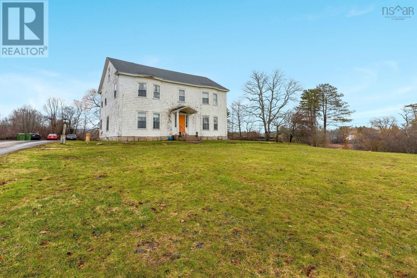 Property 32 of 33 of 225 Granville Street