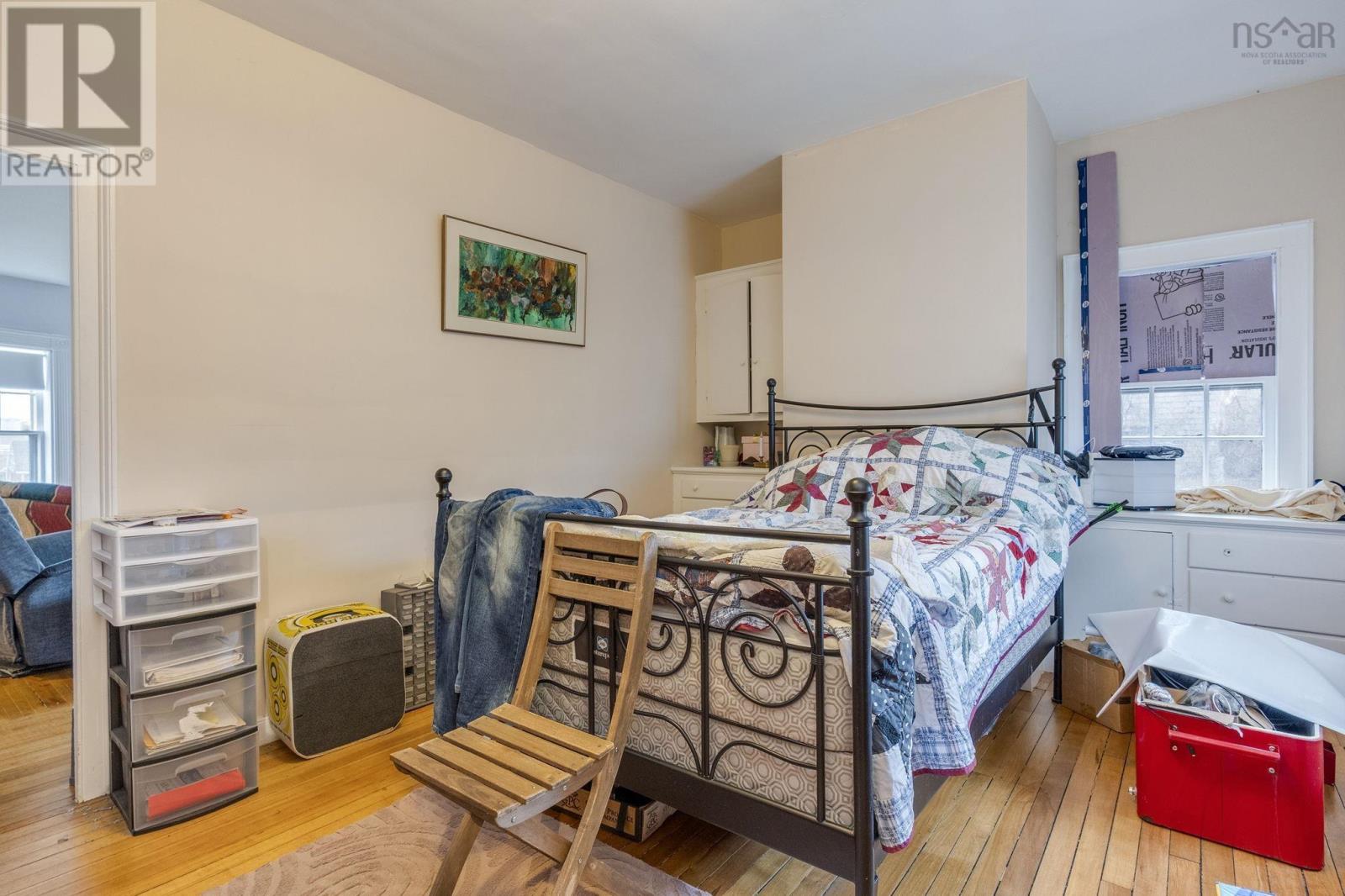 Property 7 of 33 of 225 Granville Street