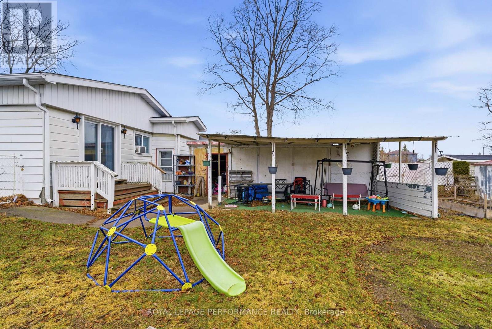 1121 HEBERT STREET - 29