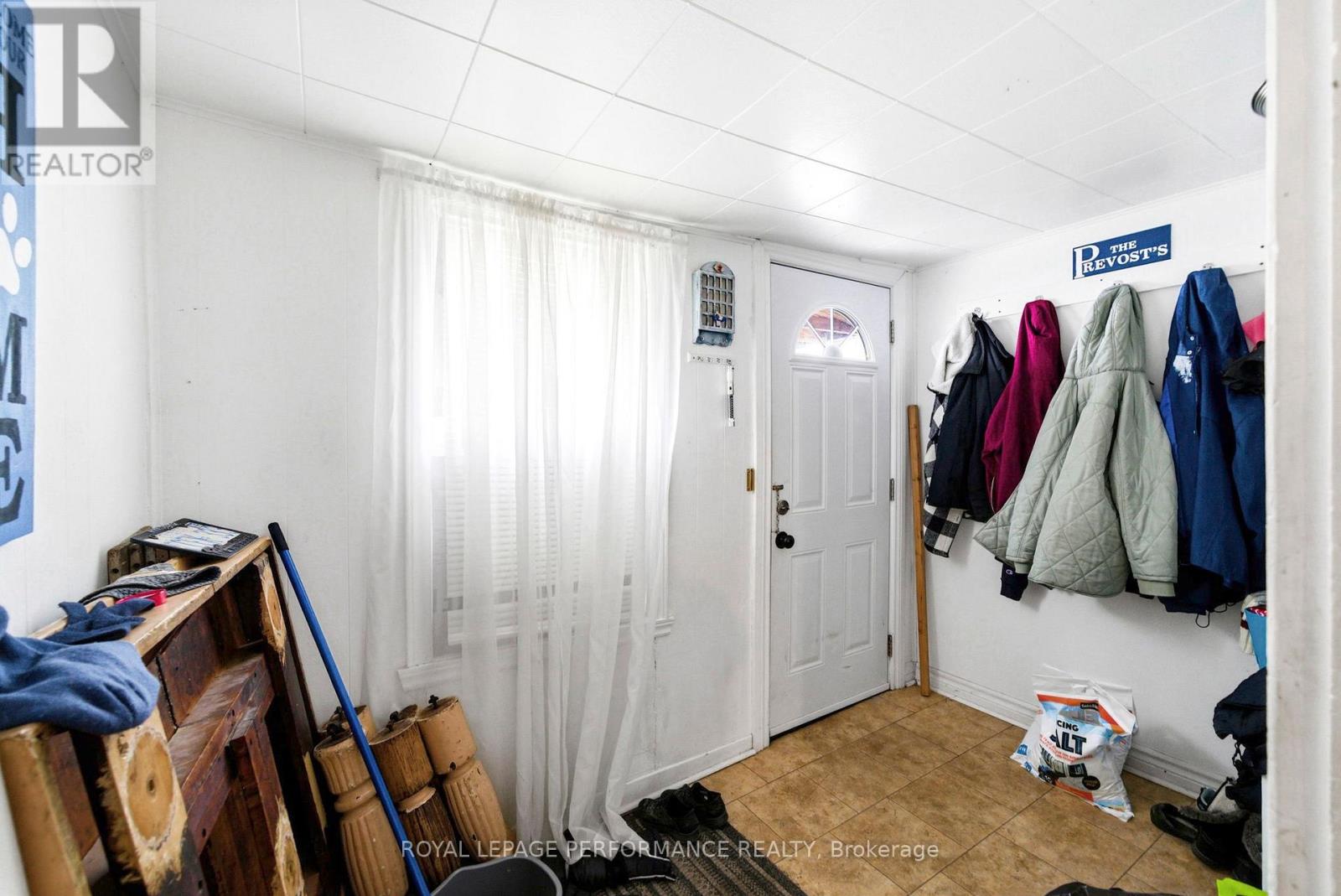1121 HEBERT STREET - 4