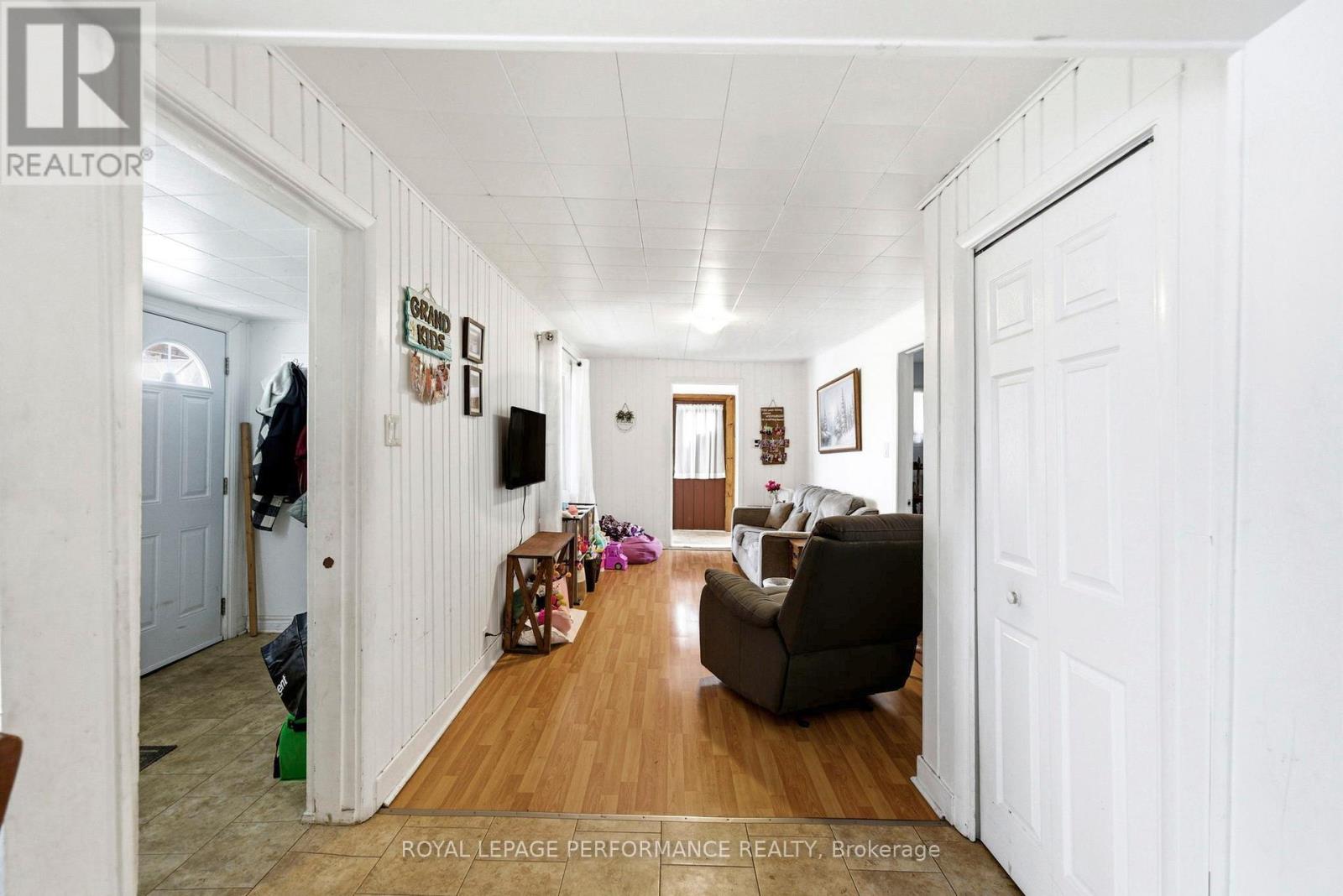 1121 HEBERT STREET - 5