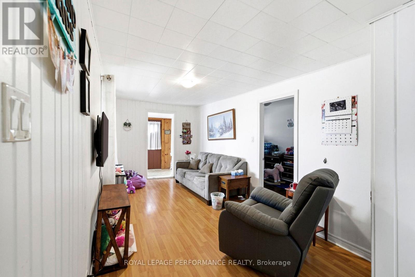 1121 HEBERT STREET - 6