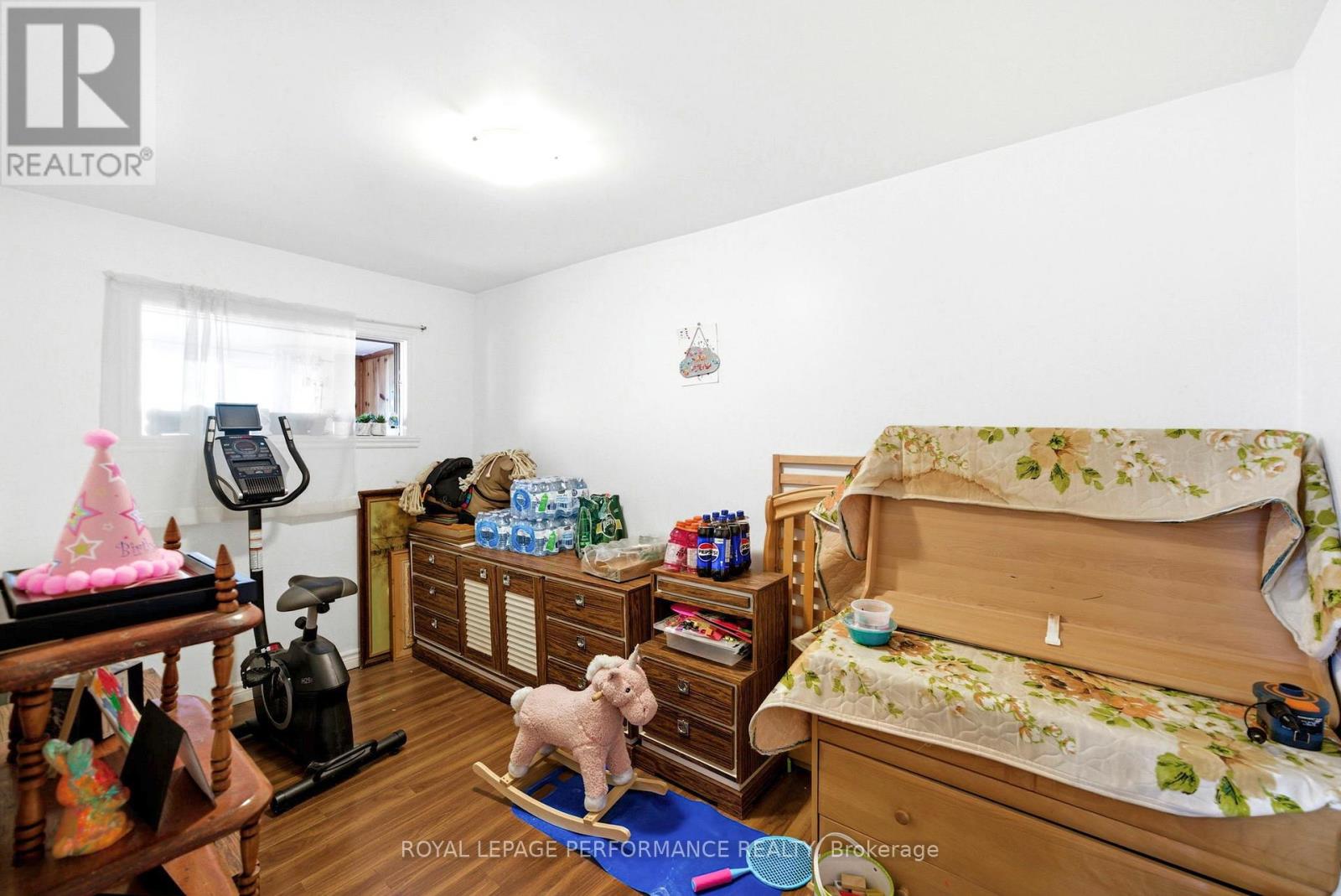1121 HEBERT STREET - 9
