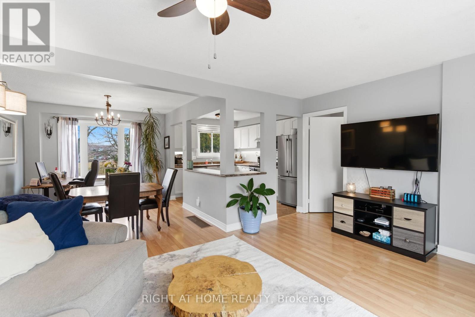 #12 303 GARDEN STREET - 8