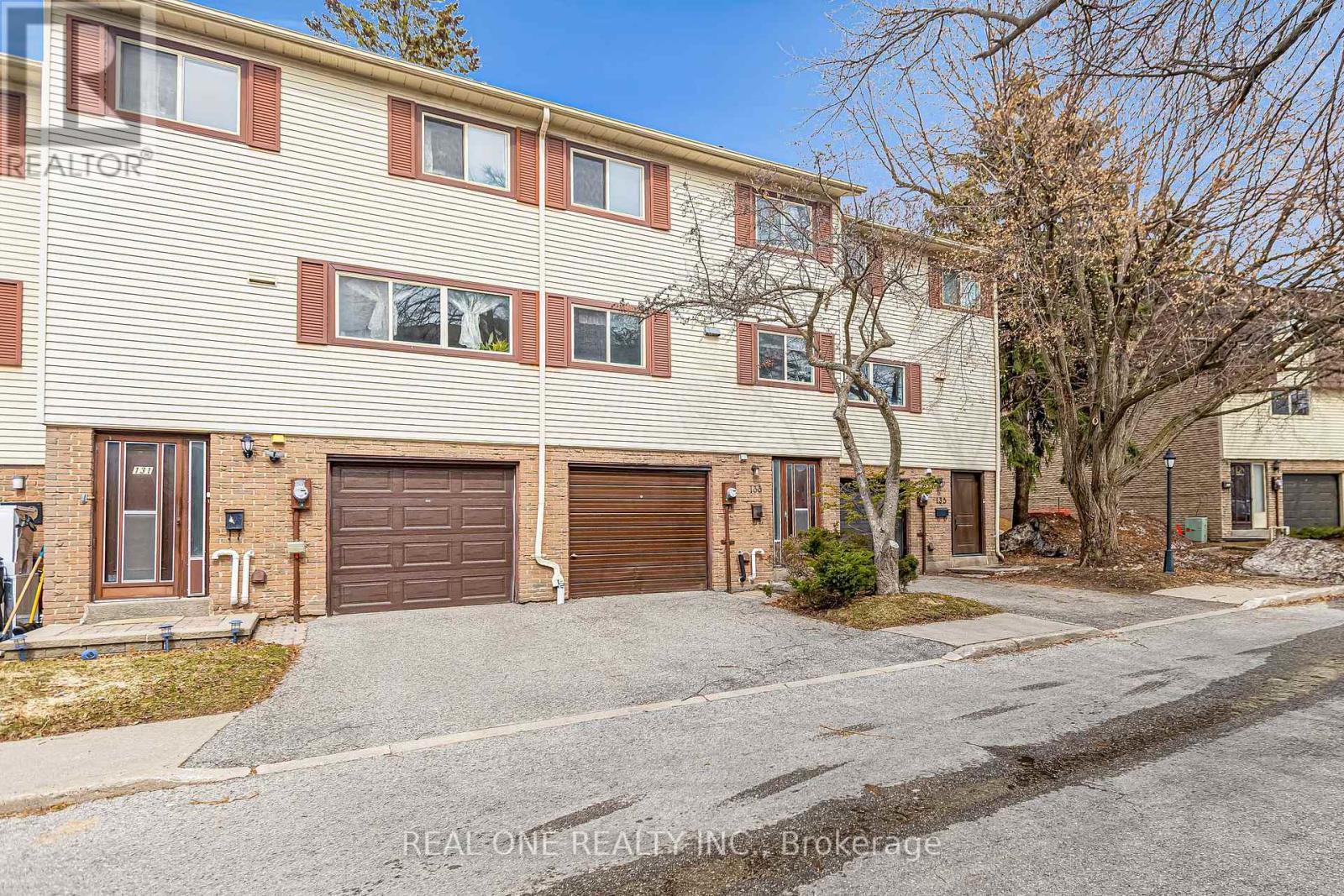 Listing photo of 133 JENNY WREN WAY
