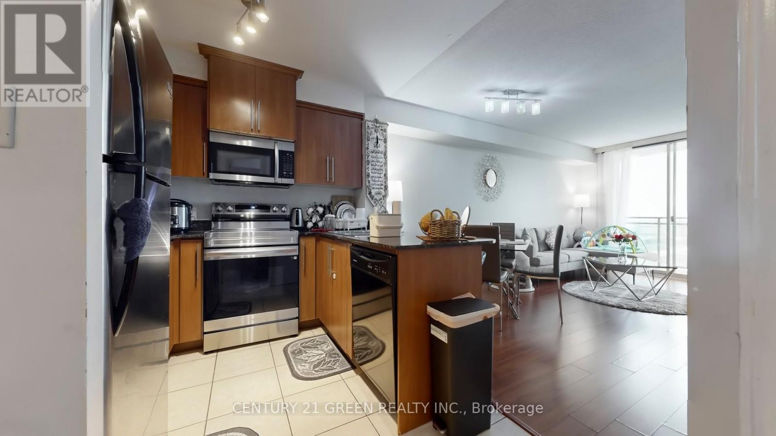 #LPH-H 6 ROSEBANK DRIVE - 21