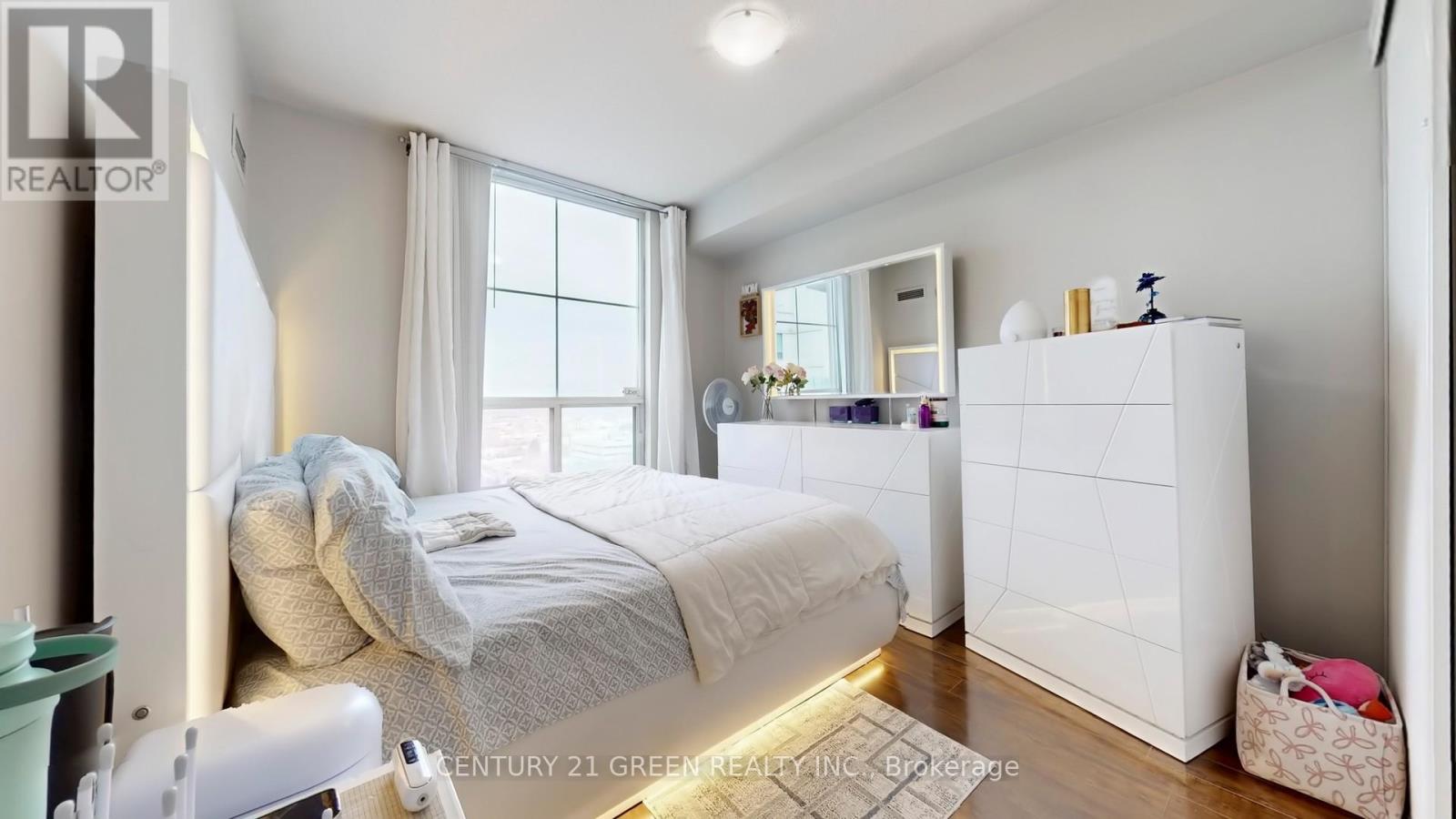 #LPH-H 6 ROSEBANK DRIVE - 23