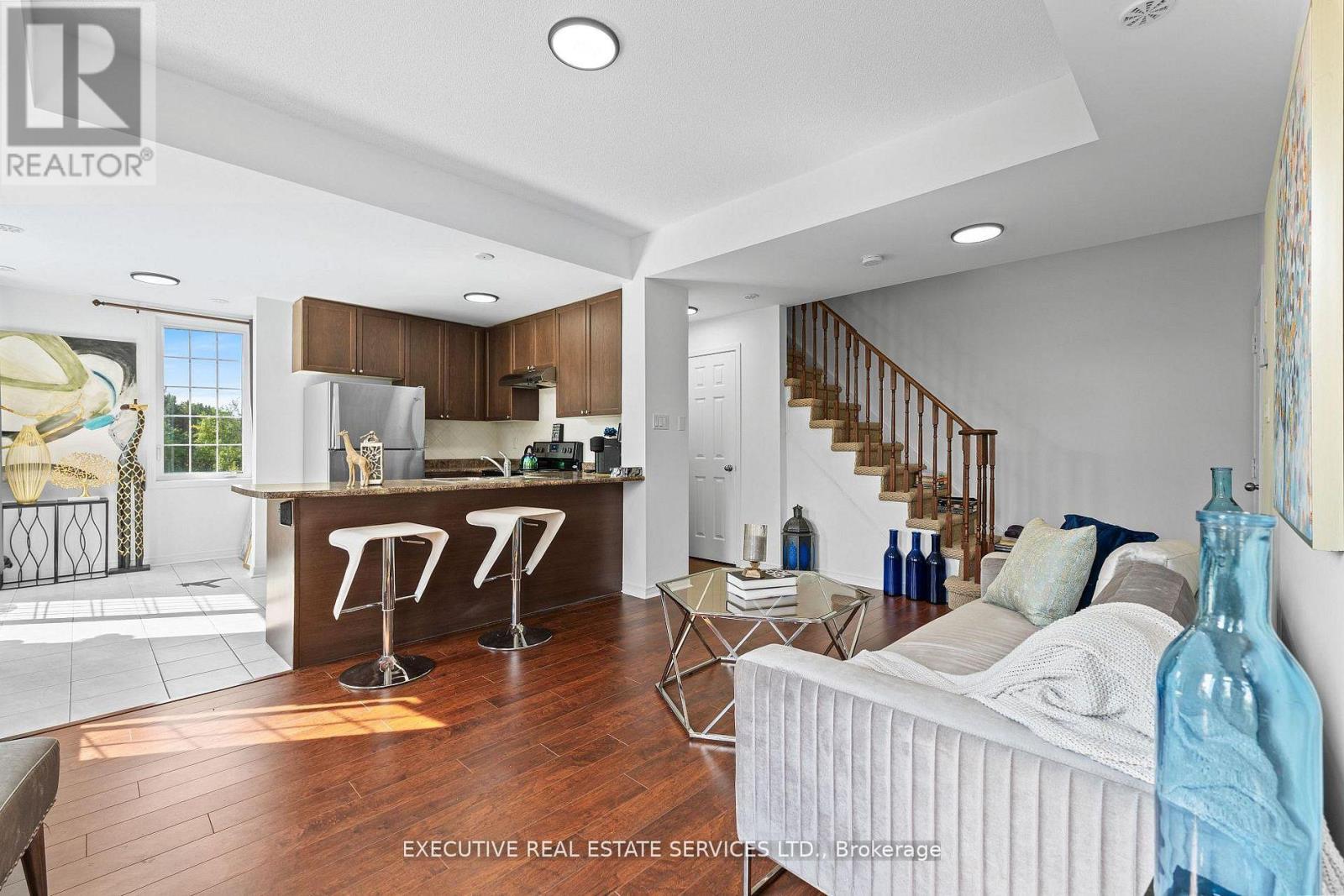 Single Family House for Sale in    HOWDEN BOULEVARD Brampton (Westgate) 