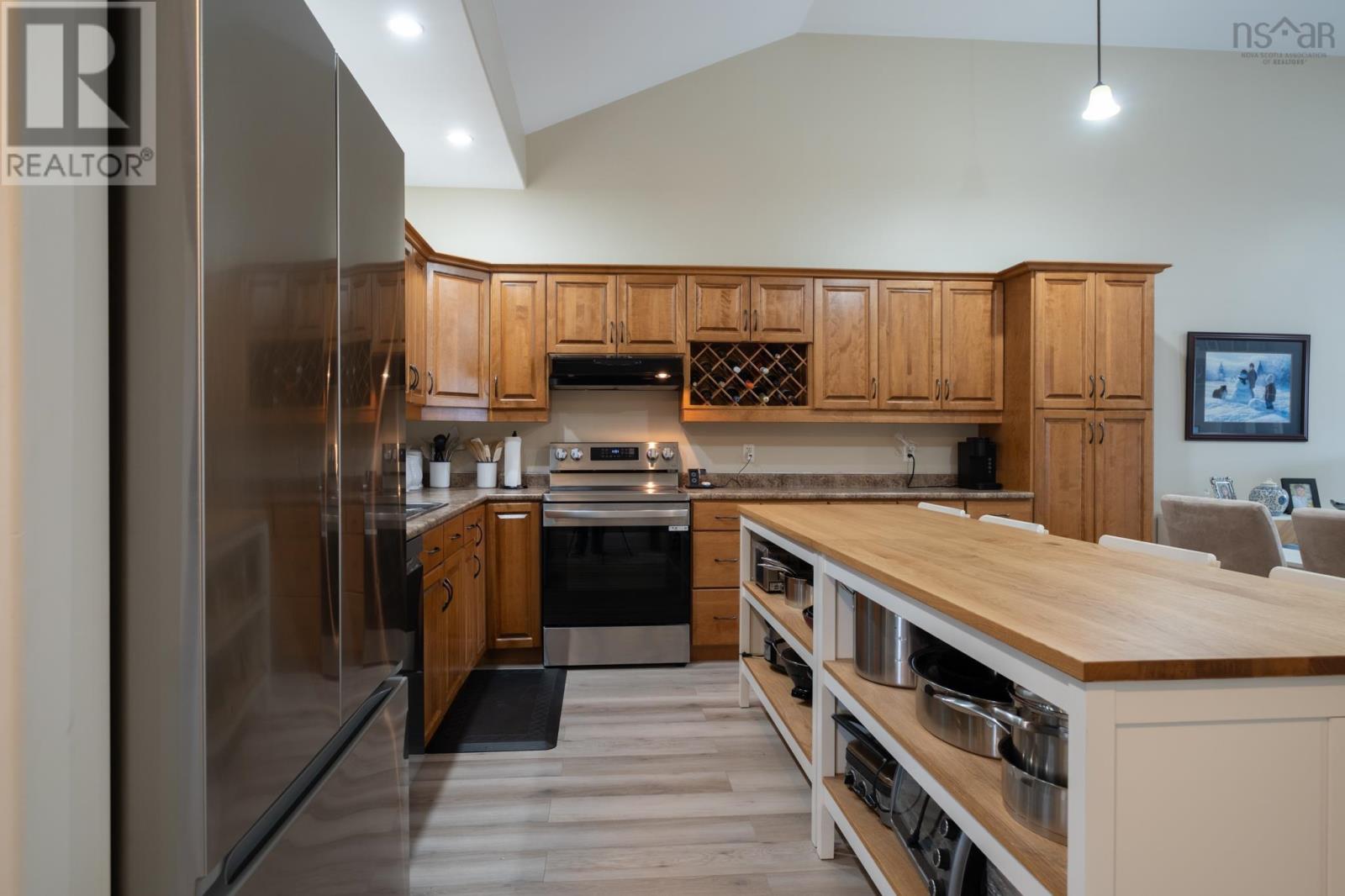 Property 8 of 34 of 7 Bona Crescent