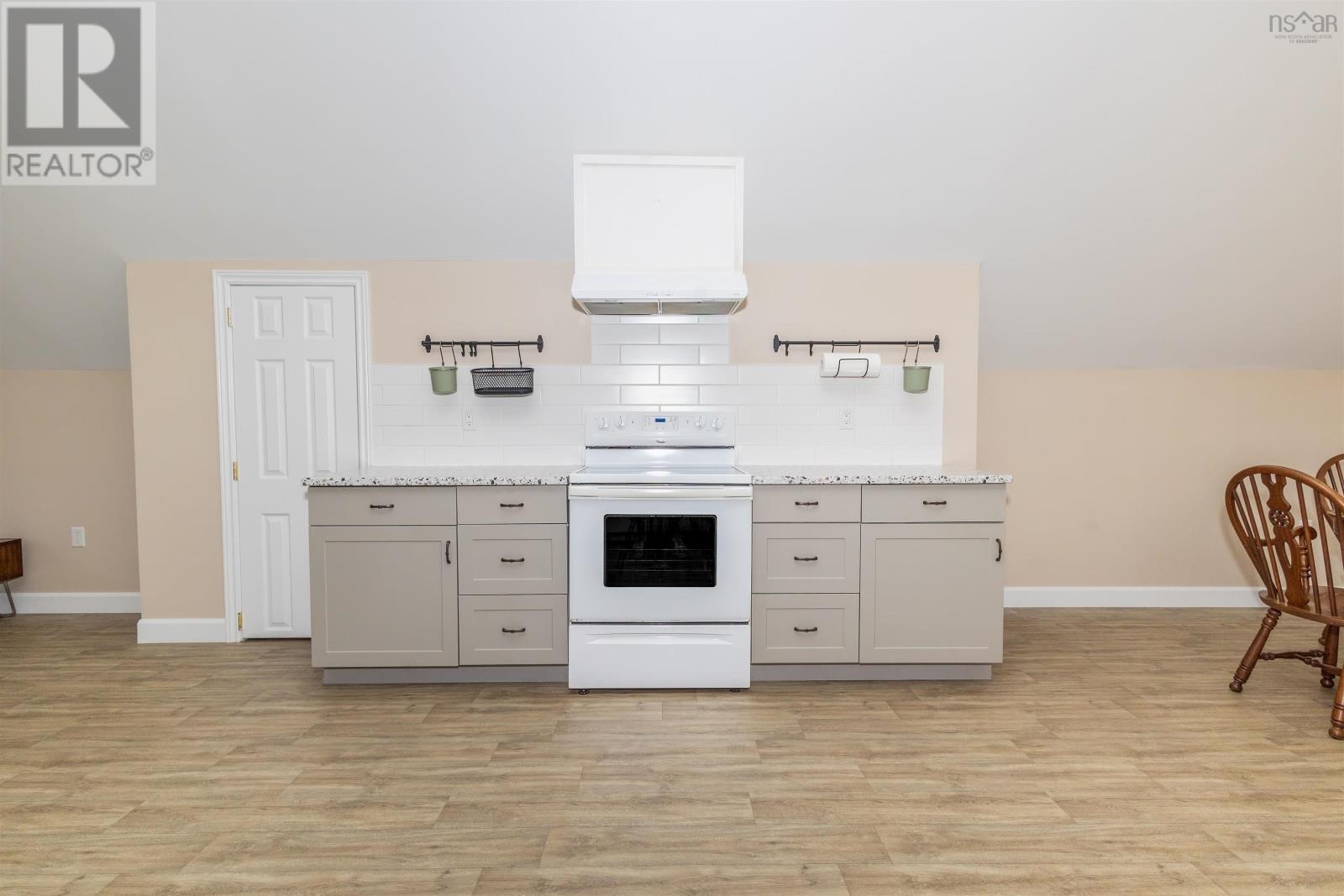 Property 24 of 35 of 696 Point Aconi Road