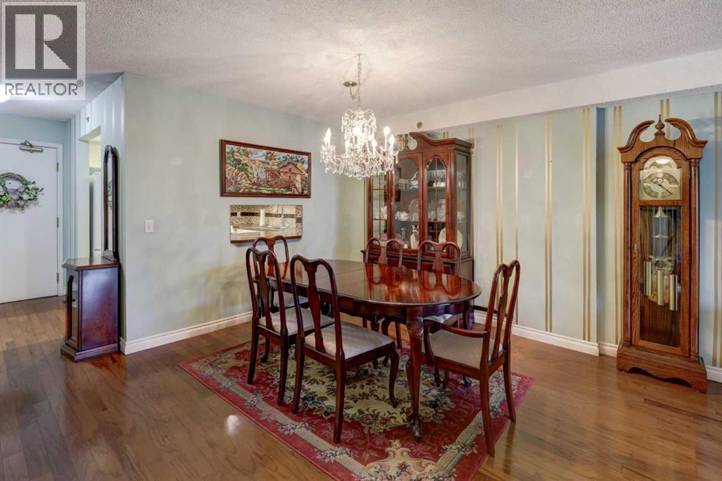 Single Family House for Sale in    Avenue SW South Calgary Calgary 