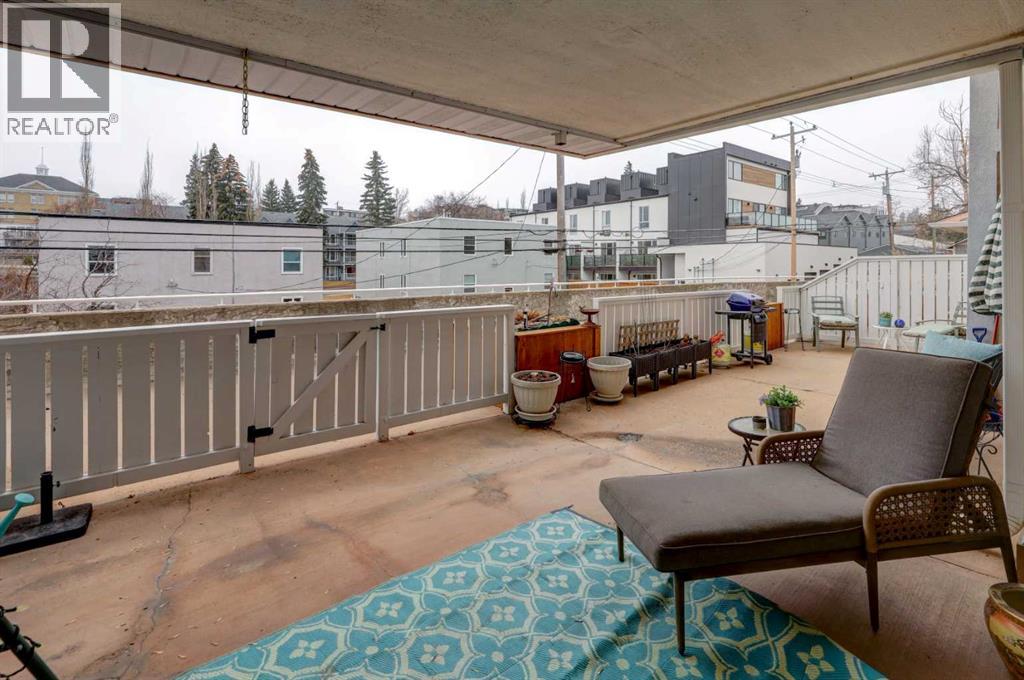 Single Family House for Sale in    Avenue SW South Calgary Calgary 