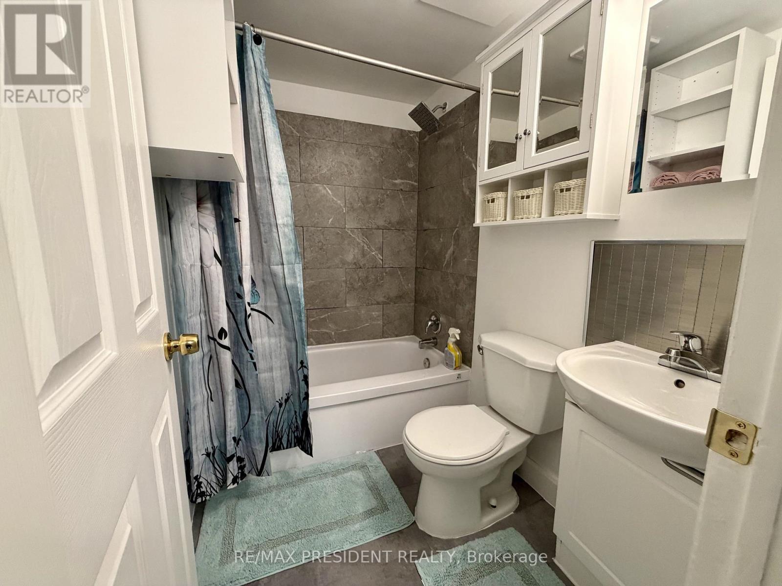 37 BOND STREET S - 18