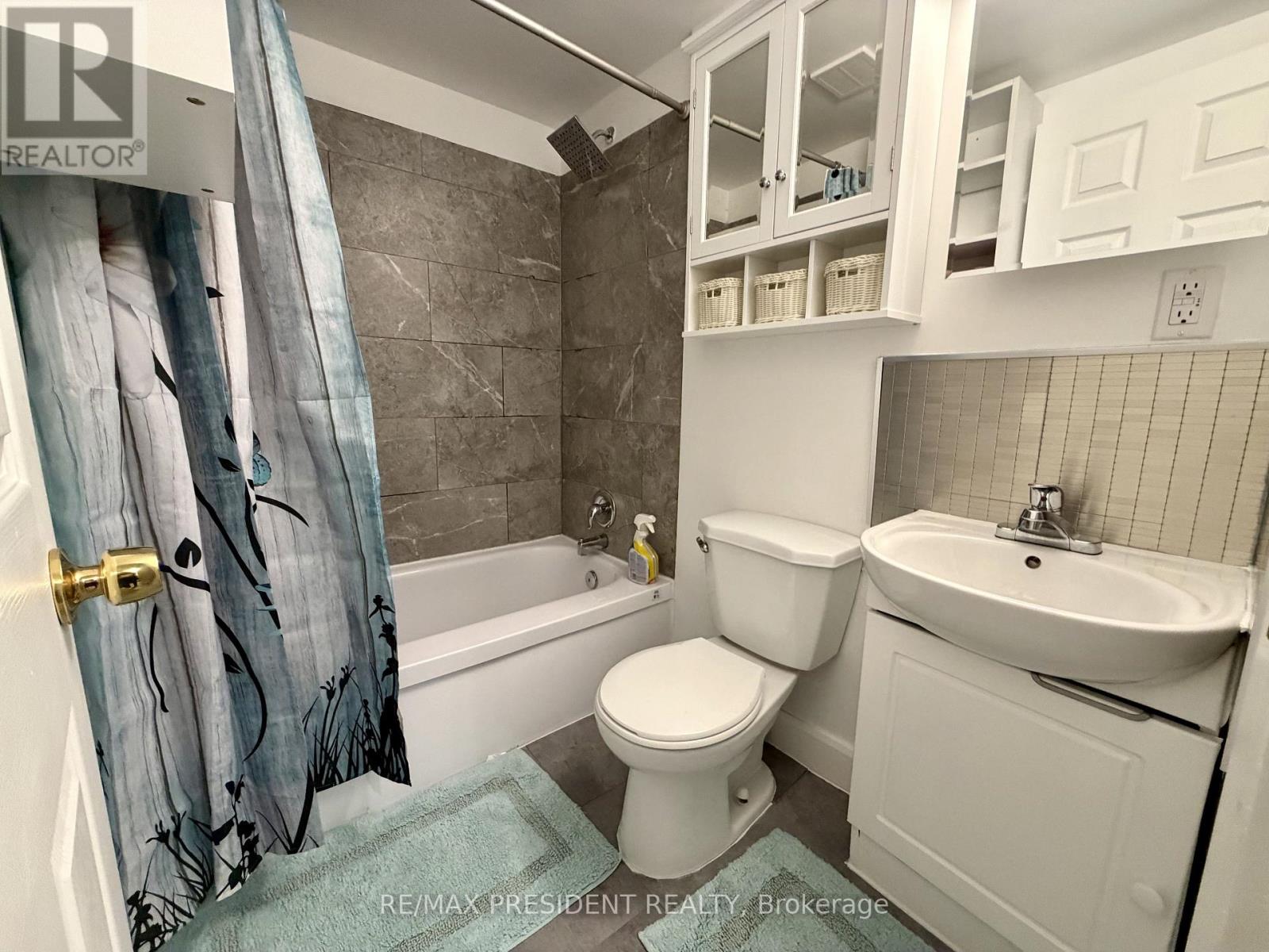 37 BOND STREET S - 19