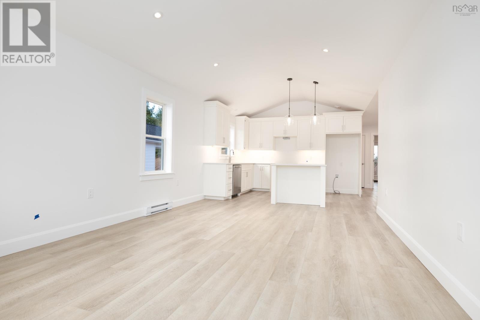 Property 2 of 35 of 39 Rubys Way