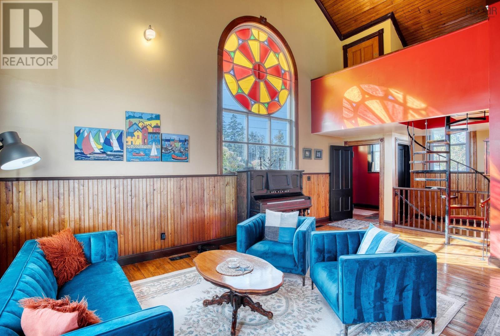 Property 11 of 51 of 13297 Highway 6