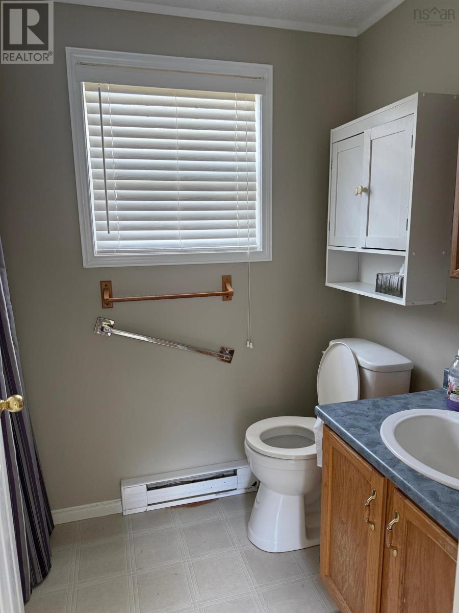 Property 8 of 30 of 81 Thomson Drive