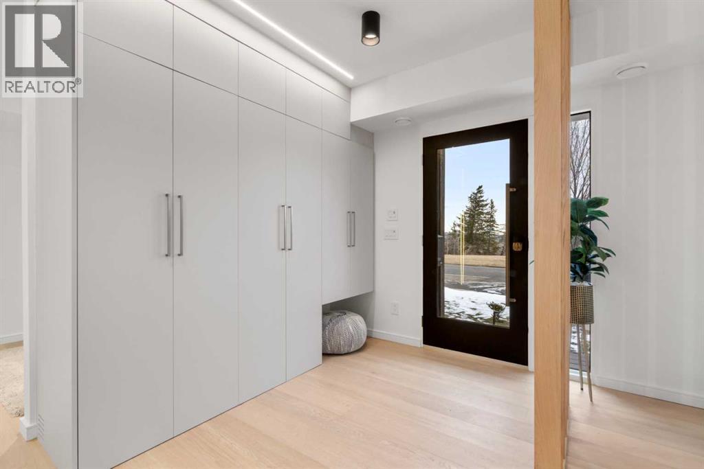 Single Family House for Sale in  Spruce Drive SW Spruce Cliff Calgary 