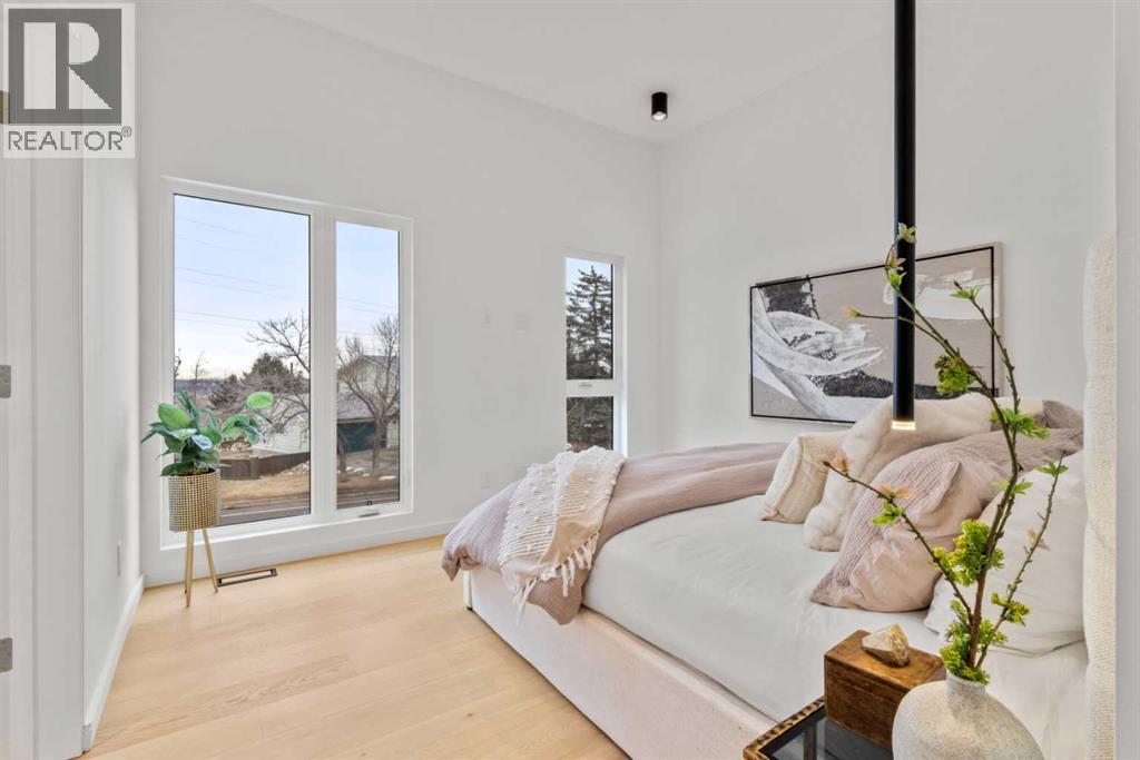 Single Family House for Sale in  Spruce Drive SW Spruce Cliff Calgary 