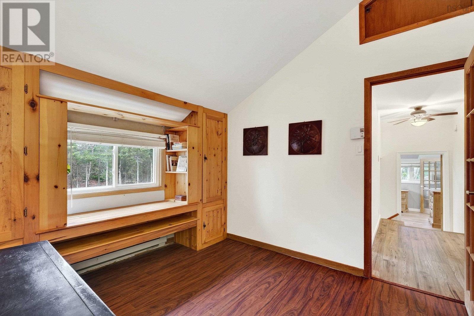 Property 27 of 46 of 16 Wilcot Lane