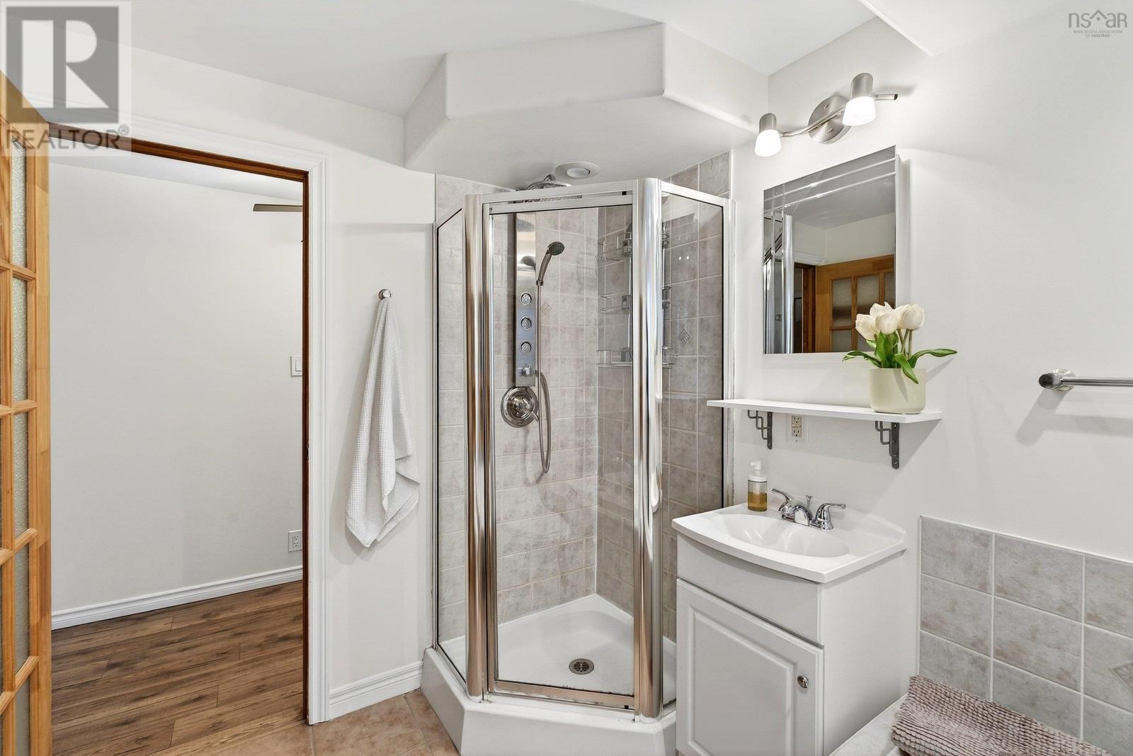 Property 30 of 46 of 16 Wilcot Lane