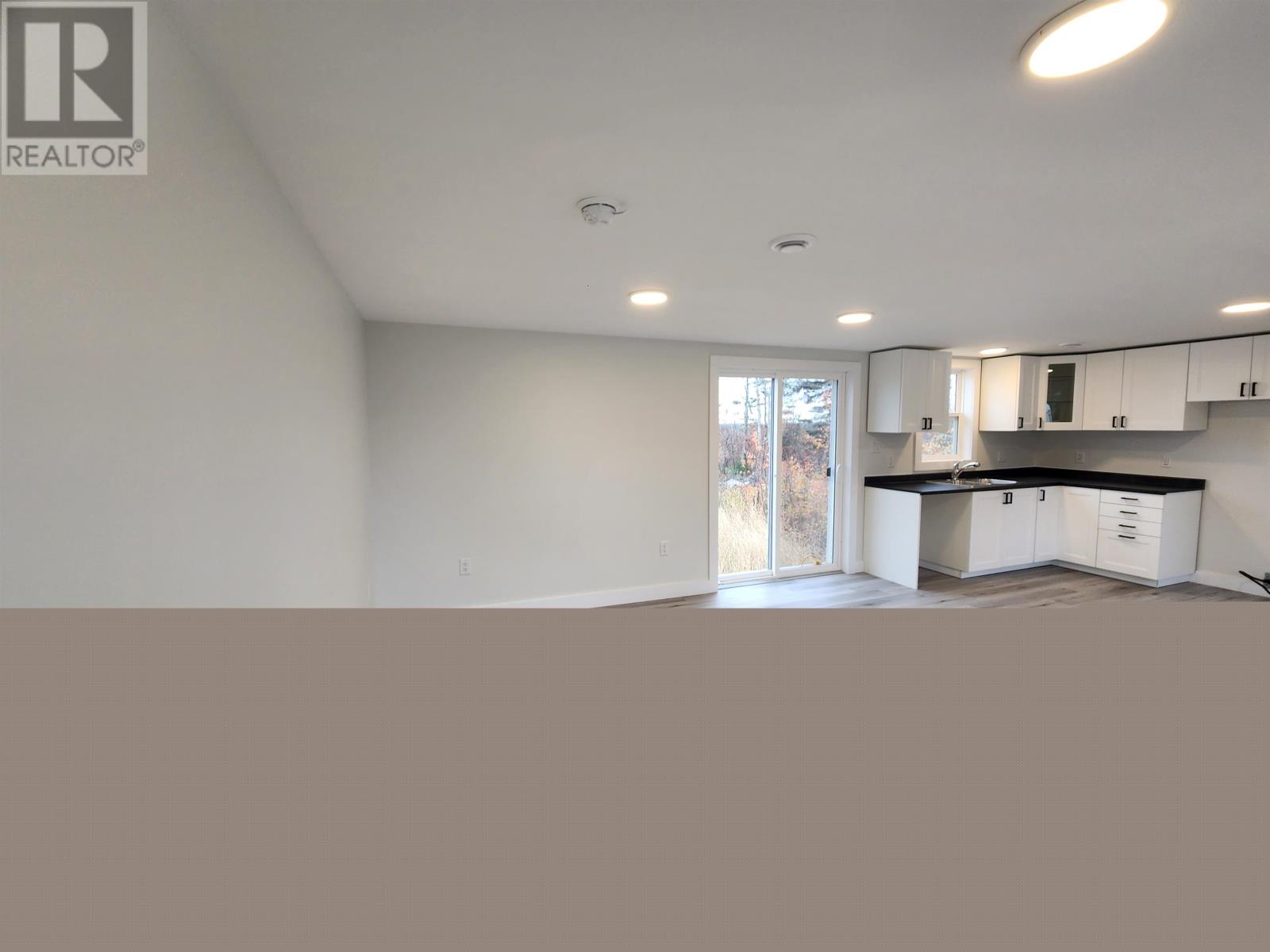 2751 PETERS ROAD - 11