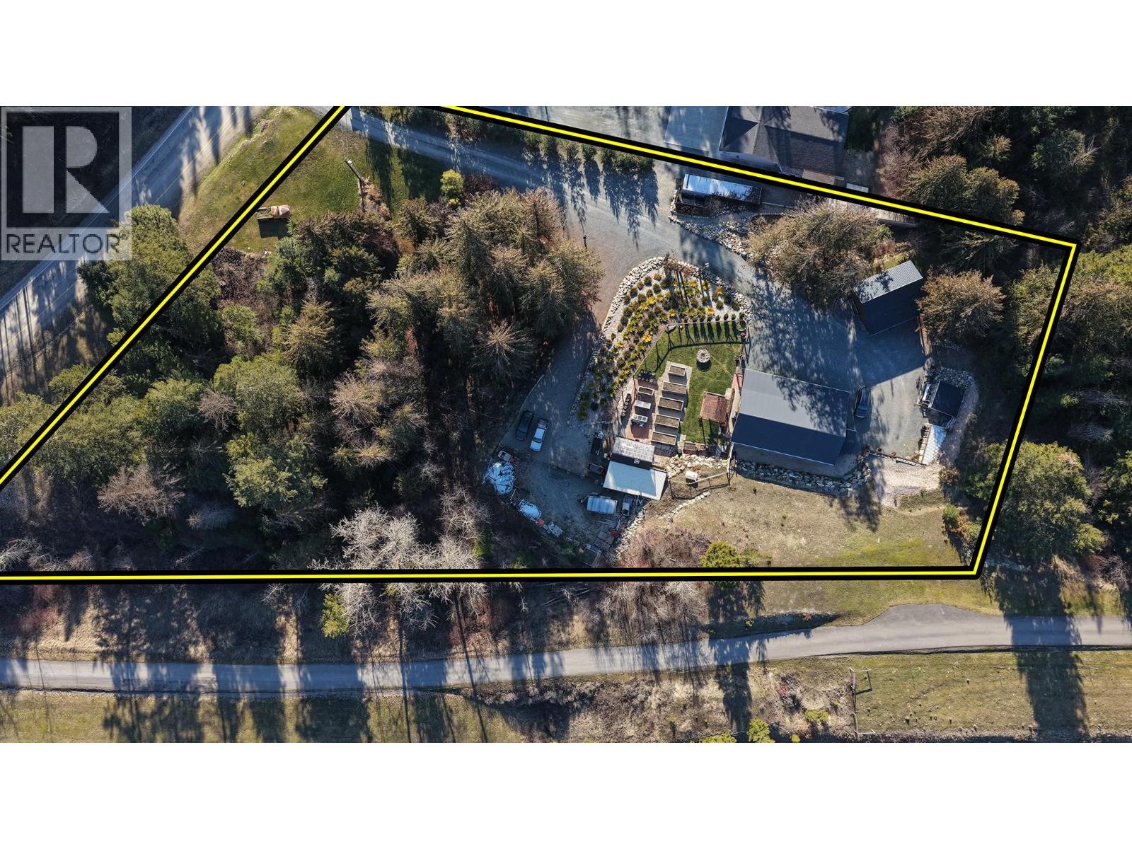 1627 Hood Road Road, Creston